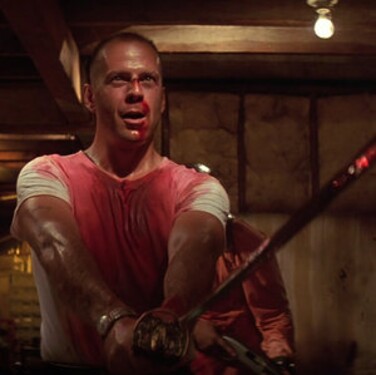 Pro jaký předmět se musí Butch (Bruce Willis) vrátit do svého bytu v Pulp Fiction?