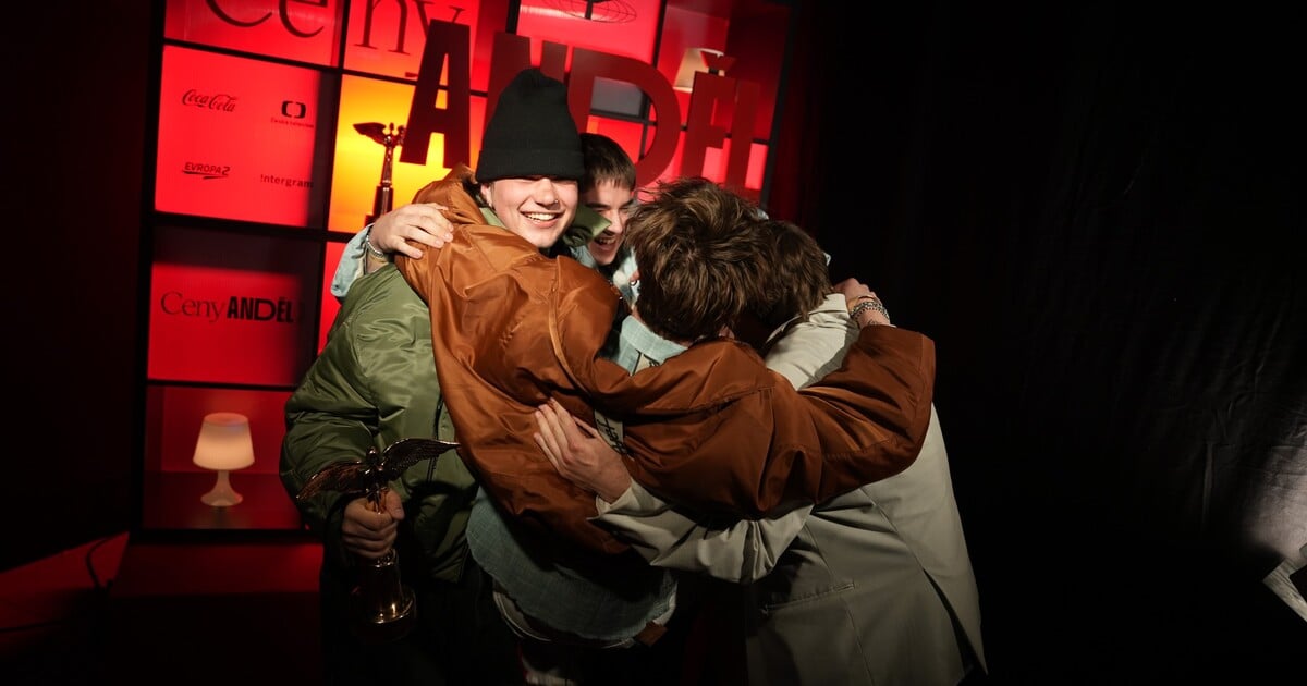 Pojď s námi do zákulisí Cen Anděl. Co kamery v přímém přenosu neukázaly?