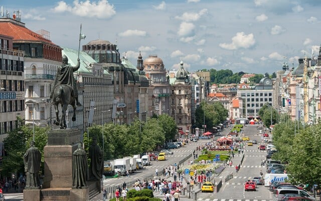 Provoz v centru Prahy bude brzy obnoven, policie nenašla nic nebezpečného (Aktualizováno)