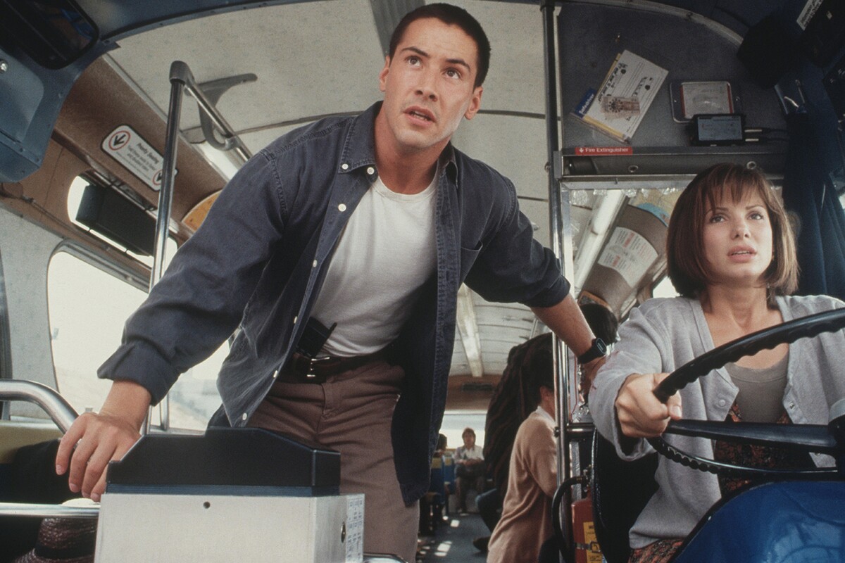 Keanu Reeves a Sandra Bullock v akčnom trileri Speed.