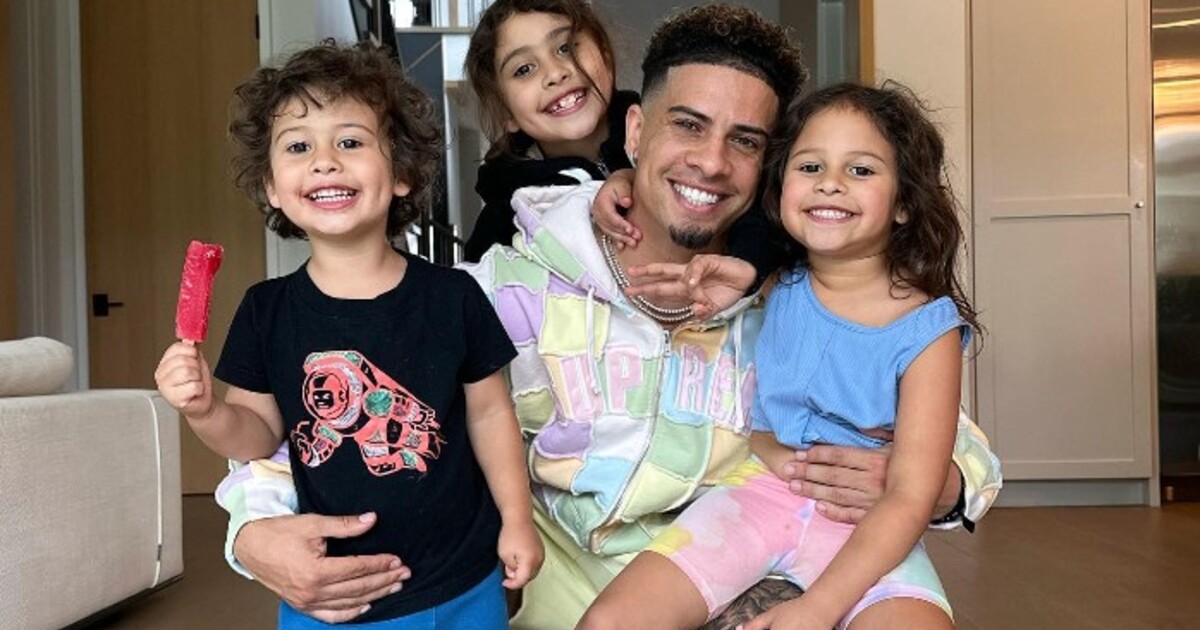 Bič na rodiče-influencery. Pokud vydělávají na fotkách či videích svých dětí, musí jim povinně odkládat peníze