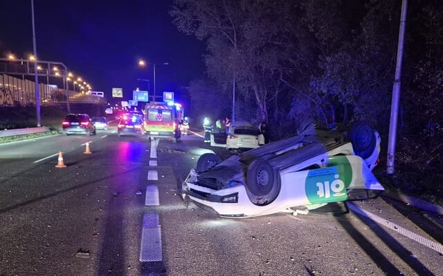 V Bratislave sa zrazil Bolt s Maserati. Jedno vozidlo skončilo bez kolies, druhé sa prevrátilo na strechu