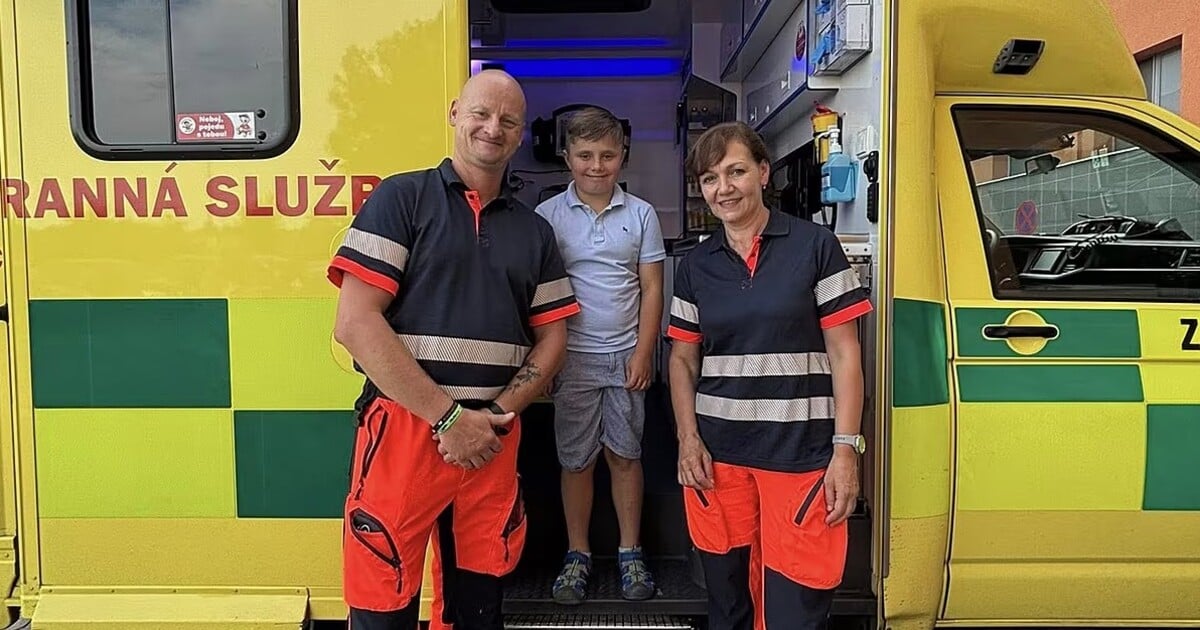 Devítiletý hrdina Šimon vytáhl tonoucího dědu z vody. Od prezidenta dostal vyznamenání