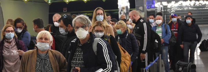 Cestující z Číny do Česka budou muset mít negativní test na covid
