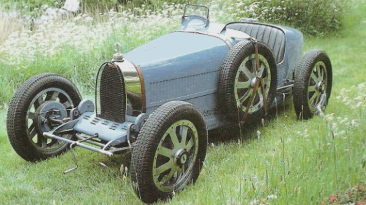 Bugatti 35. S tímto typem vyhrála Junková závod Zbraslav–Jíloviště v roce 1926.