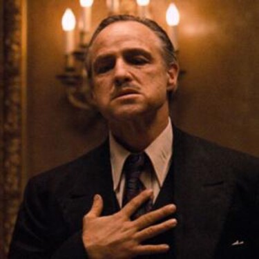 Ktorý z hercov nestvárnil postavu Vita Corleona v trilógii Krstný otec? 