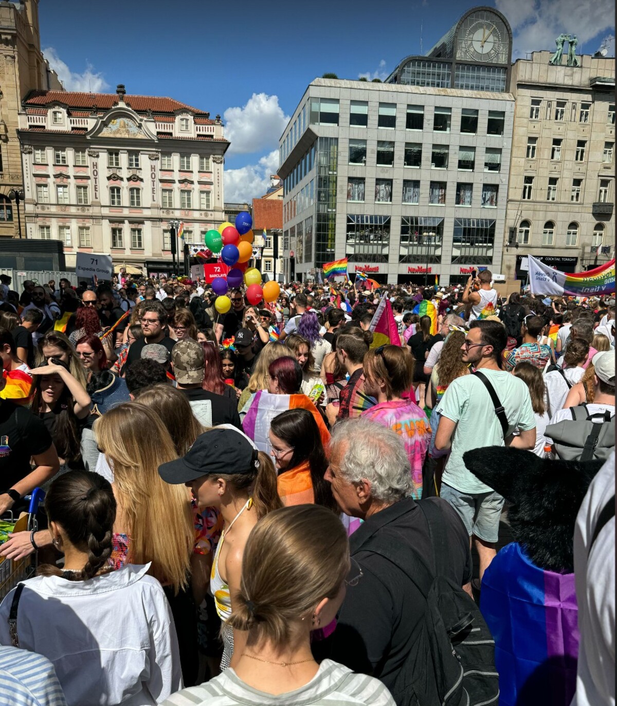 lgbt, prague pride 2024, duhový průvod