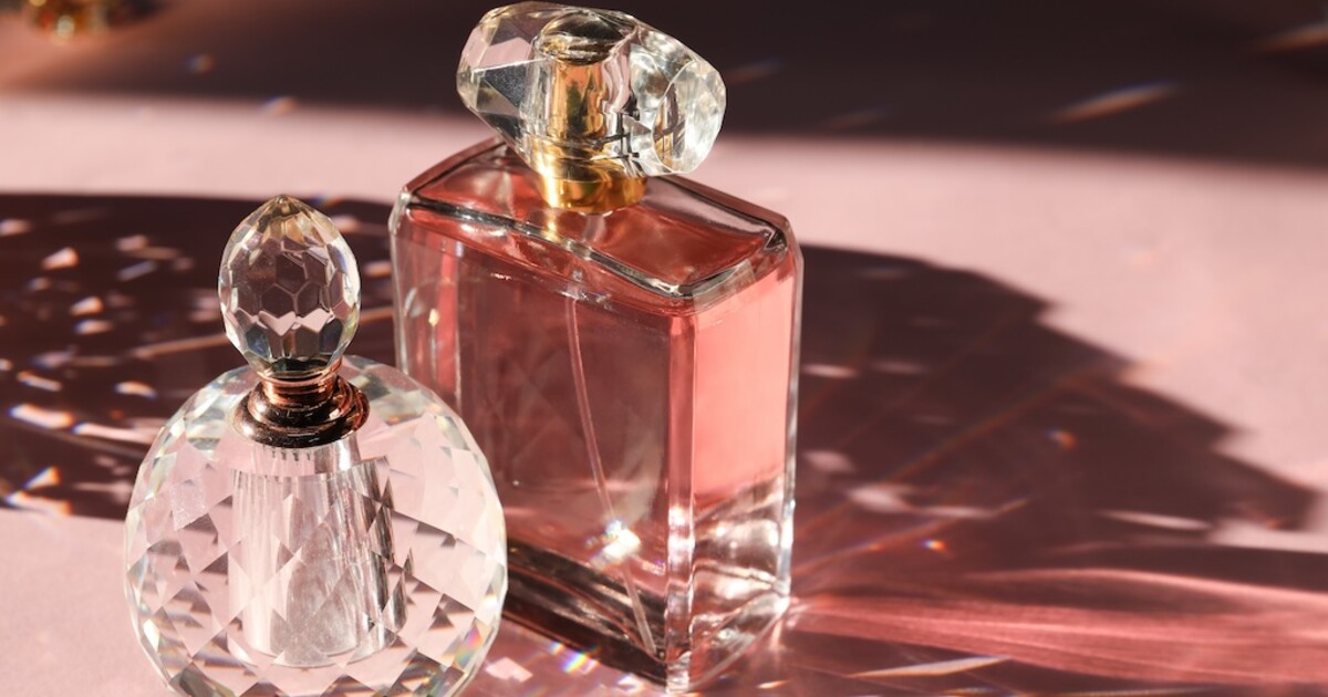 3 vůně, které změnily svět: Příběhy za nejslavnějšími parfémy historie