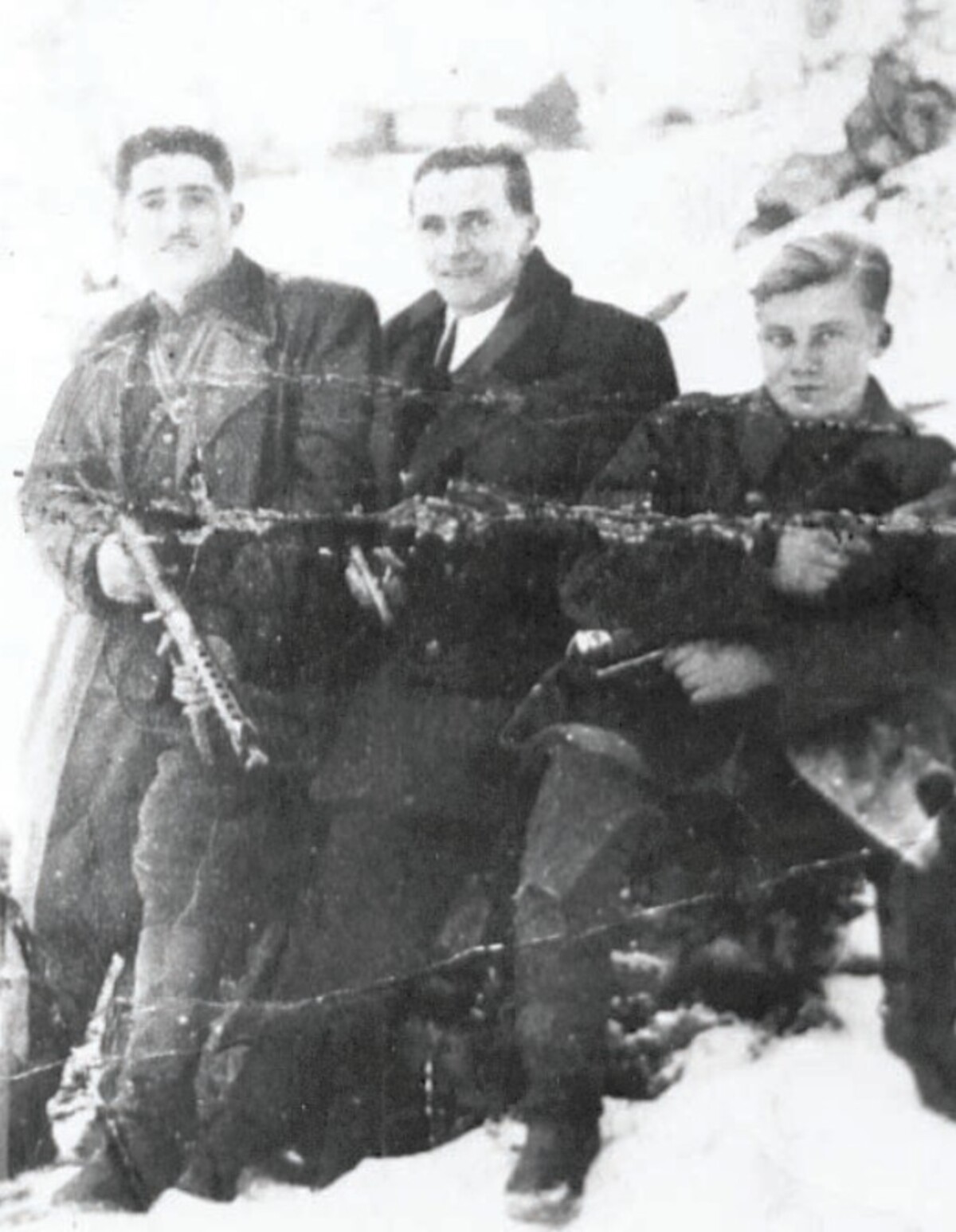 Rudolf Klucha s partizánmi.