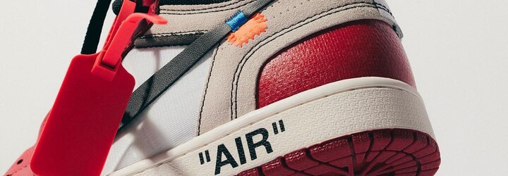 Tenisky, ktoré navrhol Virgil Abloh pre značku Nike, reselleri po jeho smrti predávajú až za 145-tisíc eur