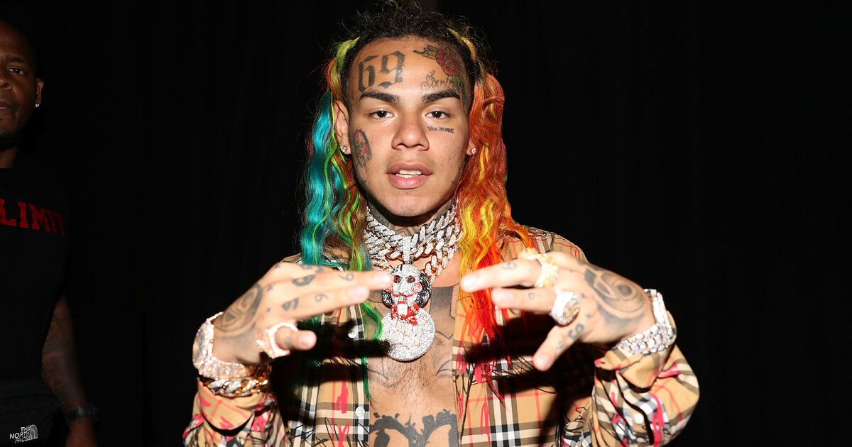 6ix9ine skončil ve vězení v Dominikánské republice. Měl napadnout producenty ve studiu