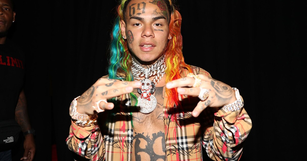 6ix9ine skončil ve stejném vězení jako Diddy. Co zlobivý rapper provedl ...