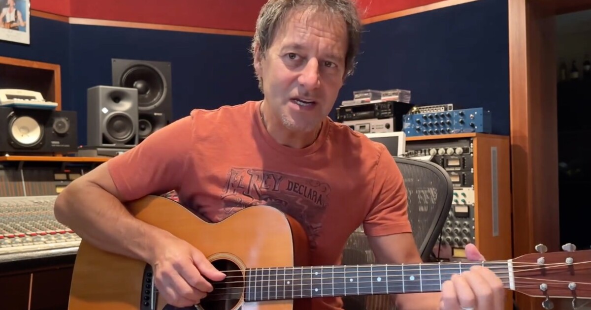 Haberovu novou vánoční píseň odmítli hrát v rádiu. Řekli mu, že je příliš americká