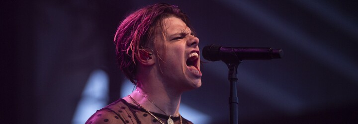 Yungbludova nejosobnější nahrávka, nálož pozitivní energie od Two Doors Cinema Club i velký návrat legendárních Megadeth