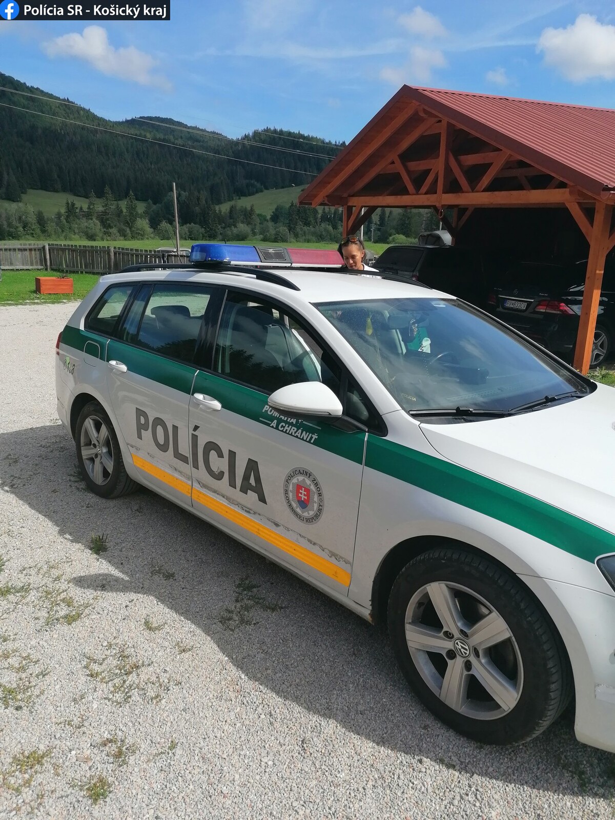 Polícia