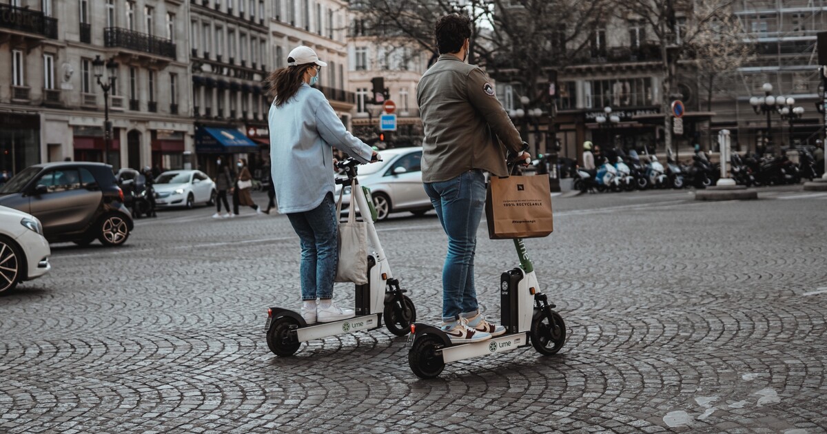 Zákaz elektrokoloběžek v centru města? Praha 1 uvažuje o referendu