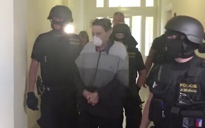 Jozef Majský už sedí v predbežnej väzbe. Jeho zdravotný stav nie je dobrý, súd rozhodne o vydaní na Slovensko.