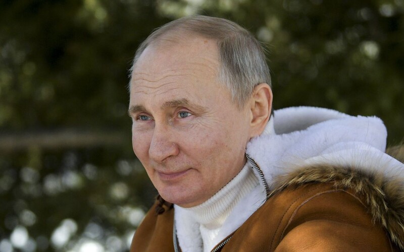 Vladimir Putin môže vládnuť do roku 2036. Prekonal by tak Stalina.