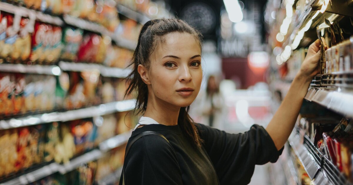 Obchody budou mít na Velikonoční pondělí zavřeno. Jeden z největších řetězců zavře i v neděli