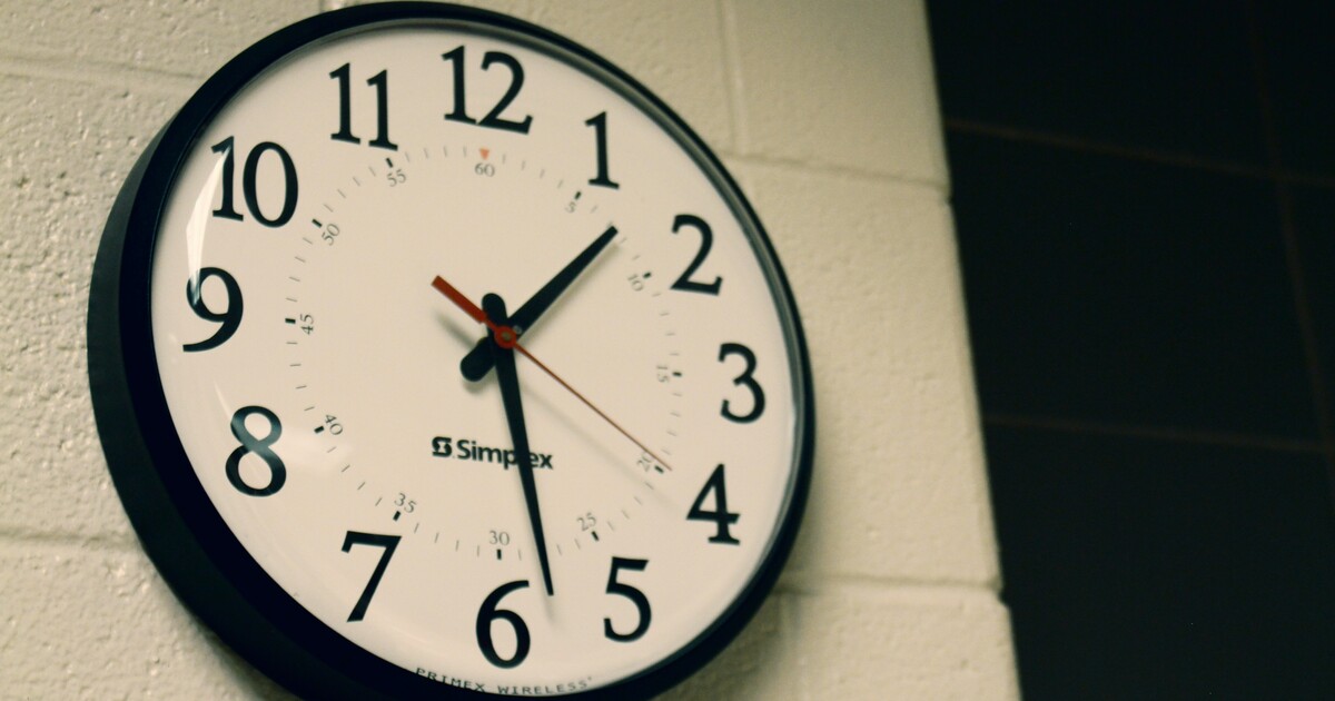 Zloděj ukradl z pražského hotelu všechny nástěnné hodiny