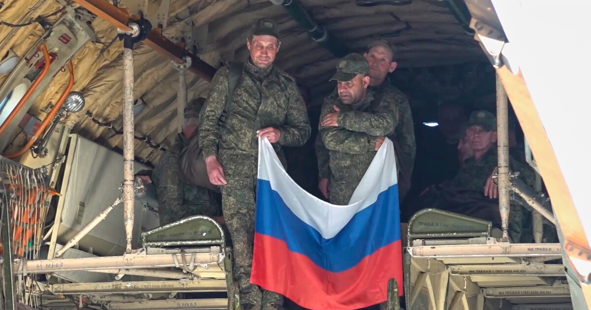 Zelenskyj varuje: Rusko shromažďuje 50 tisíc vojáků u hranic Sumské oblasti