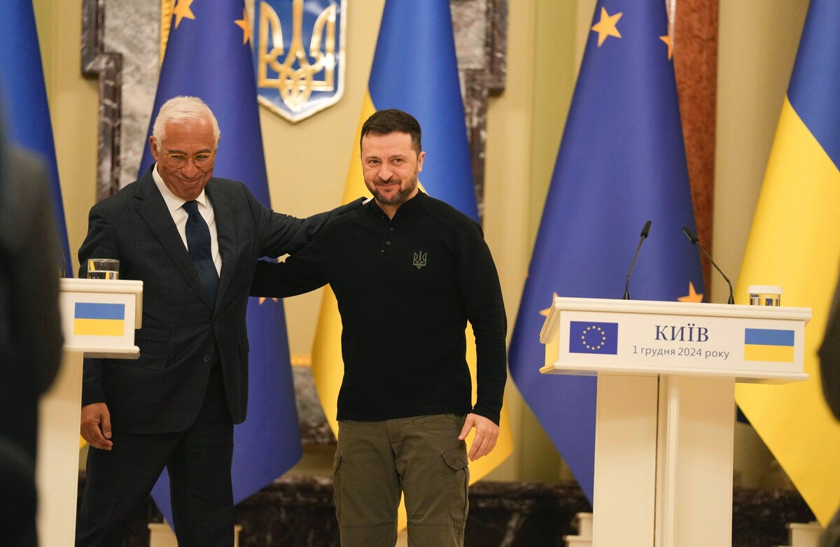 ZELENSKYJ Costa