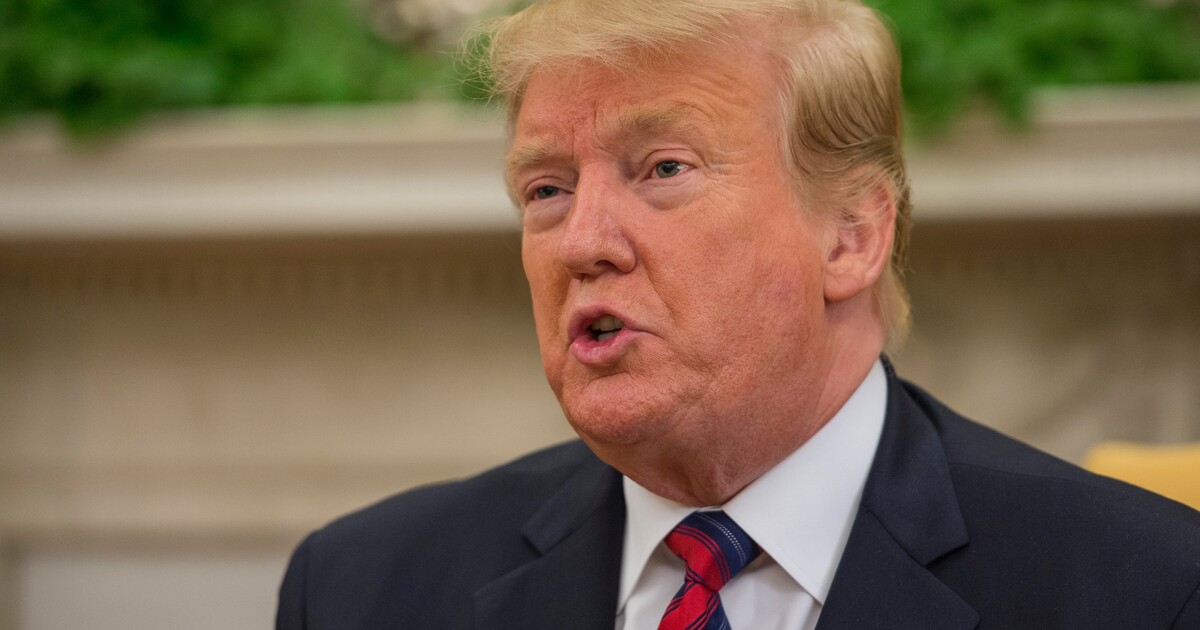 Trumpova cla budou „katastrofou“ pro malé vinaře. Obchodní spor mezi EU a USA ohrožuje další sektor