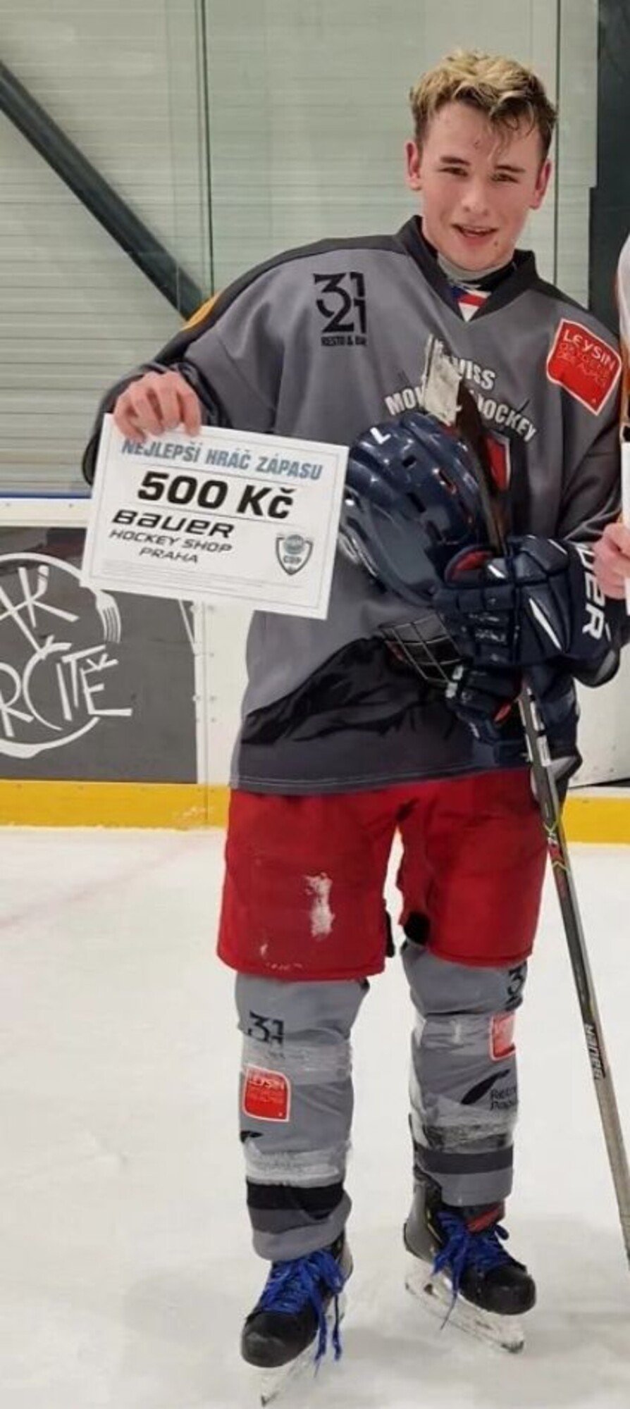 „Hokej byl moje všechno, Ale kvůli tomu, co se dělo doma, jsem nemohl podávat výkon, jaký bych chtěl,“ přiznává Viktor.