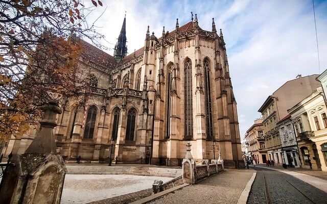 Rebríček miest, kde ľudia žijú najšťastnejší život: Košice sa umiestnili na vyššej priečke ako Bratislava