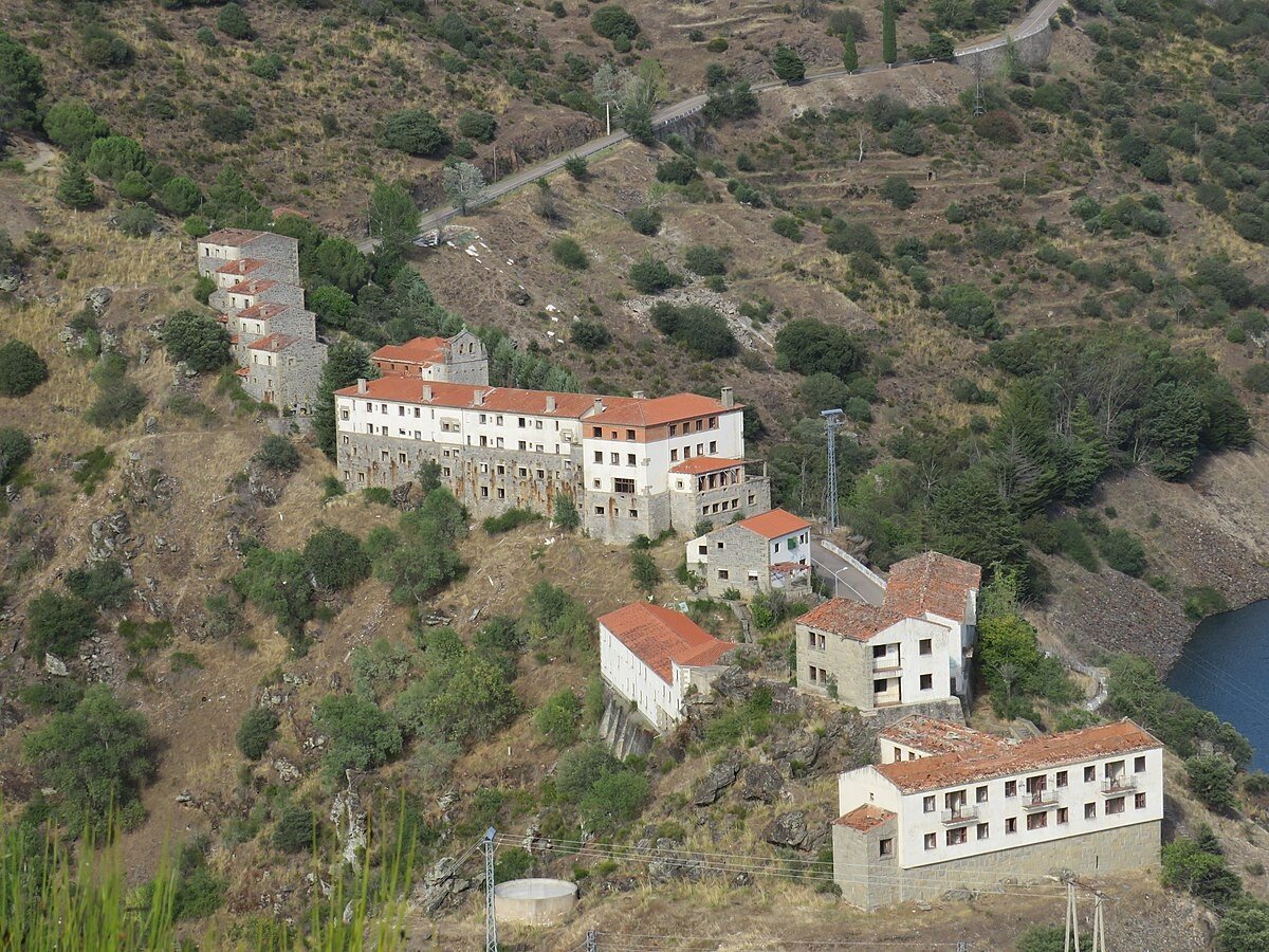 Opustená dedina Salto de Castro v Španielsku.