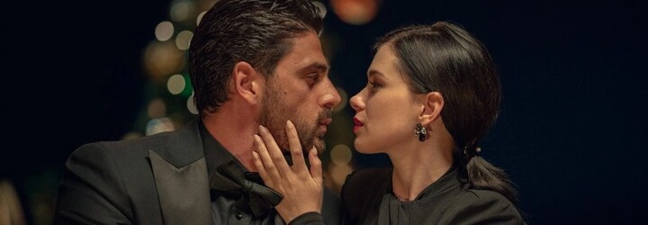 Erotický film 365 bude mít pokračování. Netflix vydal trailer na druhou část se spoustou vášnivých scén