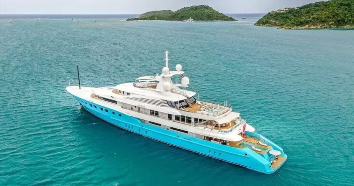 oligarch yacht antigua