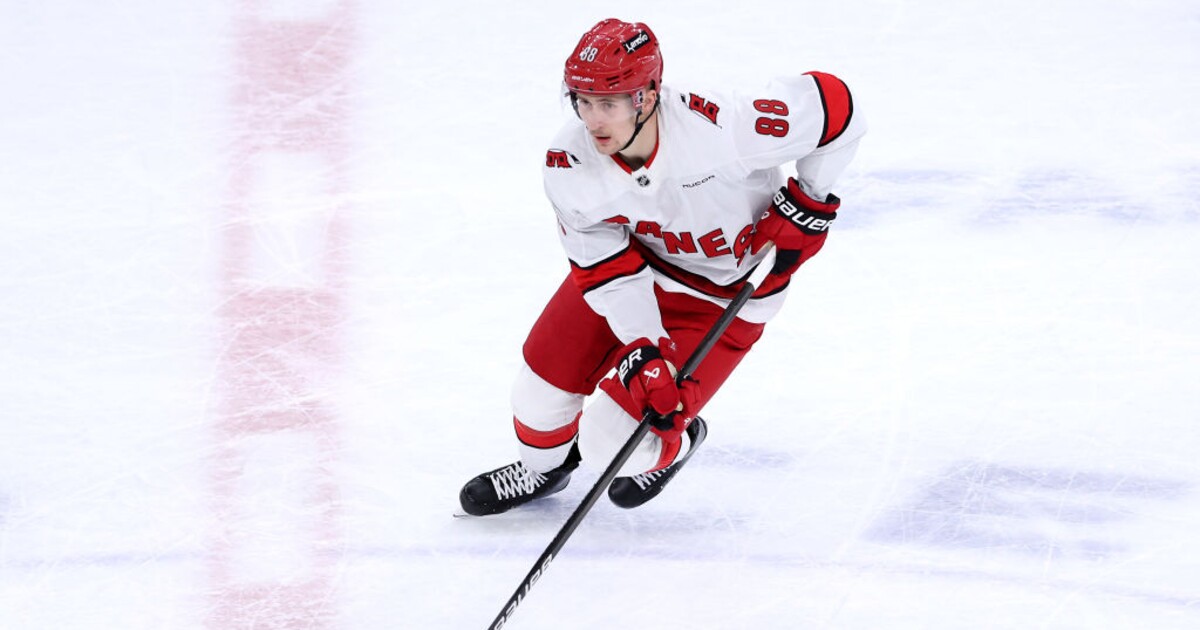 Nečasovi nedorazila výstroj. Proti Švýcarsku nejspíš hrát nebude