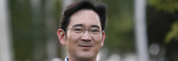 Šéfa Samsungu zatkli kvůli korupci. Jay Lee je aktuálně v cele se záchodem, umyvadlem a matrací na zemi