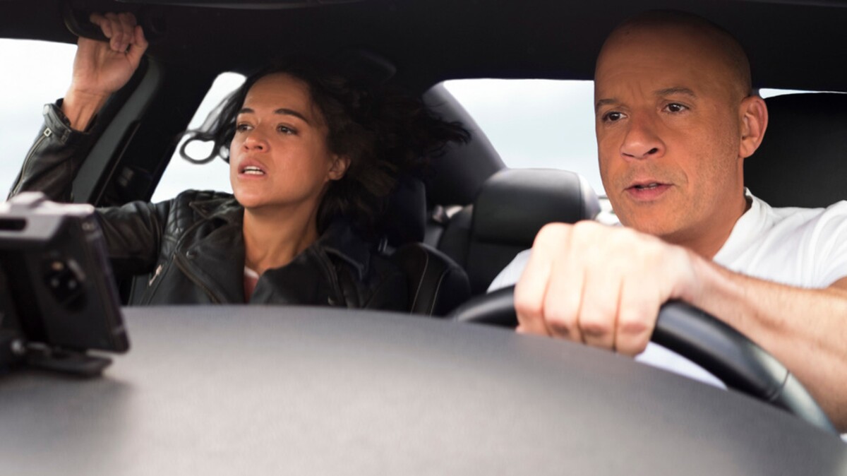 Vin Diesel a Michelle Rodriguez vo filme Rýchlo a zbesilo 9.