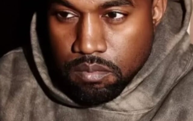 Bývalá asistentka Kanyeho Westa žaluje rapera za sexuálne obťažovanie