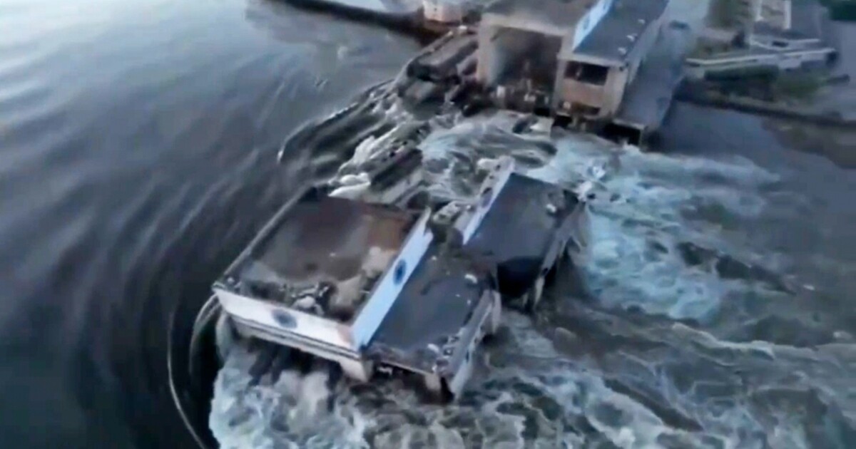 Zničení Kachovské přehrady promění až 10.000 hektarů zemědělské půdy v poušť, odhaduje ukrajinské ministerstvo