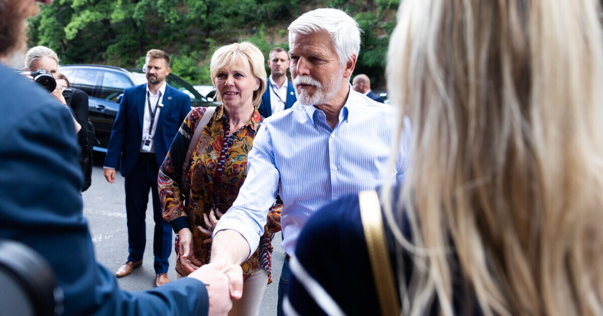 Prezident Pavel navštívil KVIFF. Na jaký film zašel do kina?