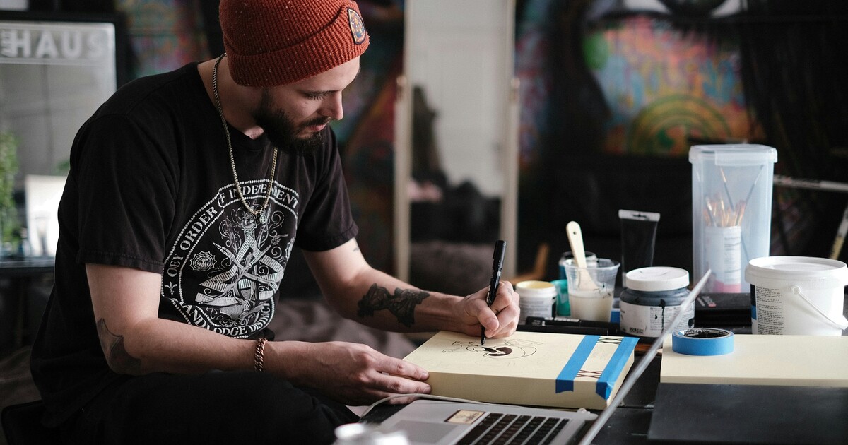 Lidé působící v kultuře se budou moct ucházet o status umělce. Od státu dostanou finanční podporu