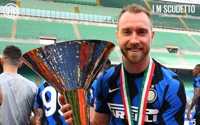 Christian Eriksen začal v Dánsku po prvýkrát s tréningom. Trénoval dokonca s loptou.