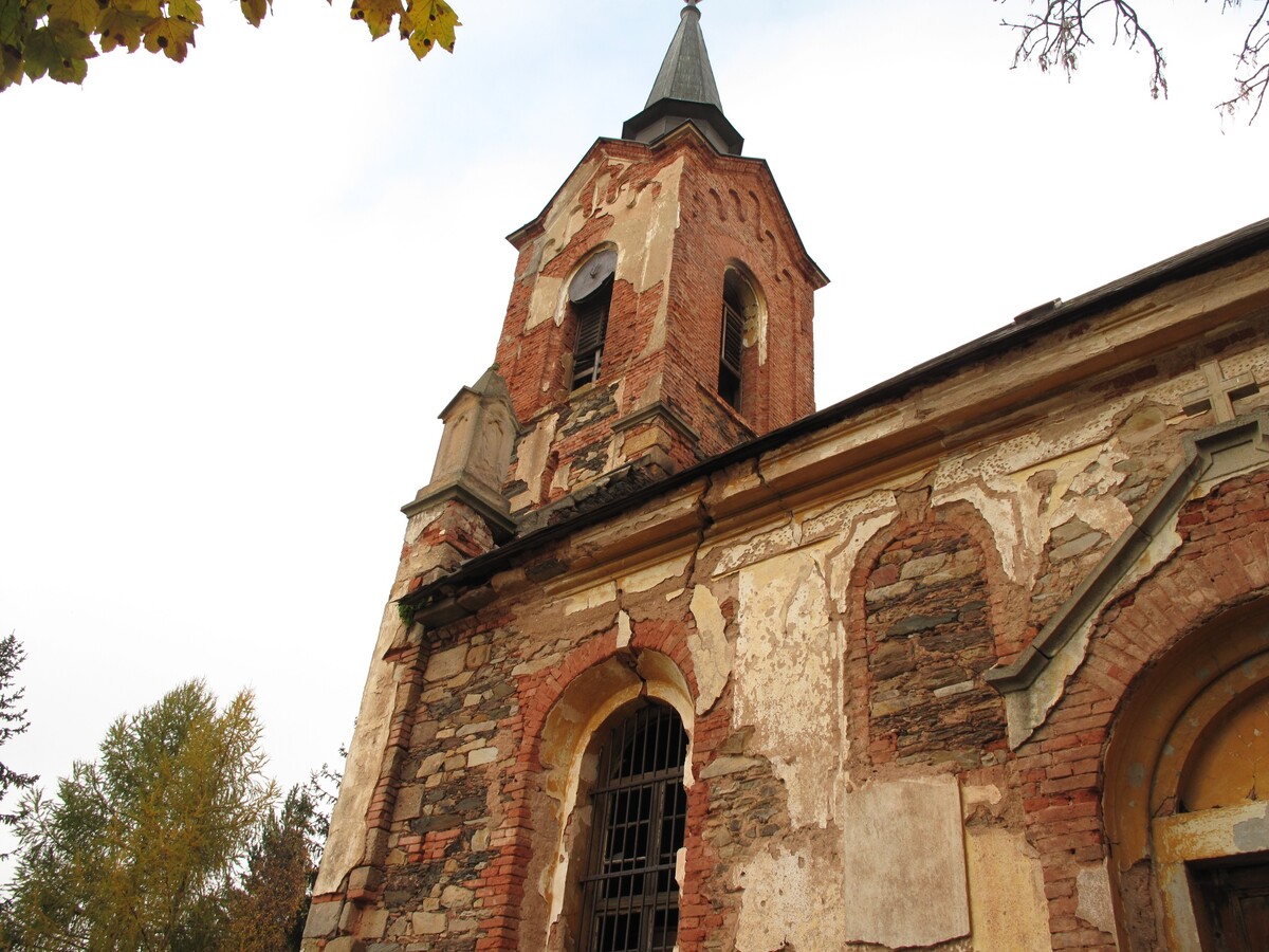 manětín lukova kostel duchove