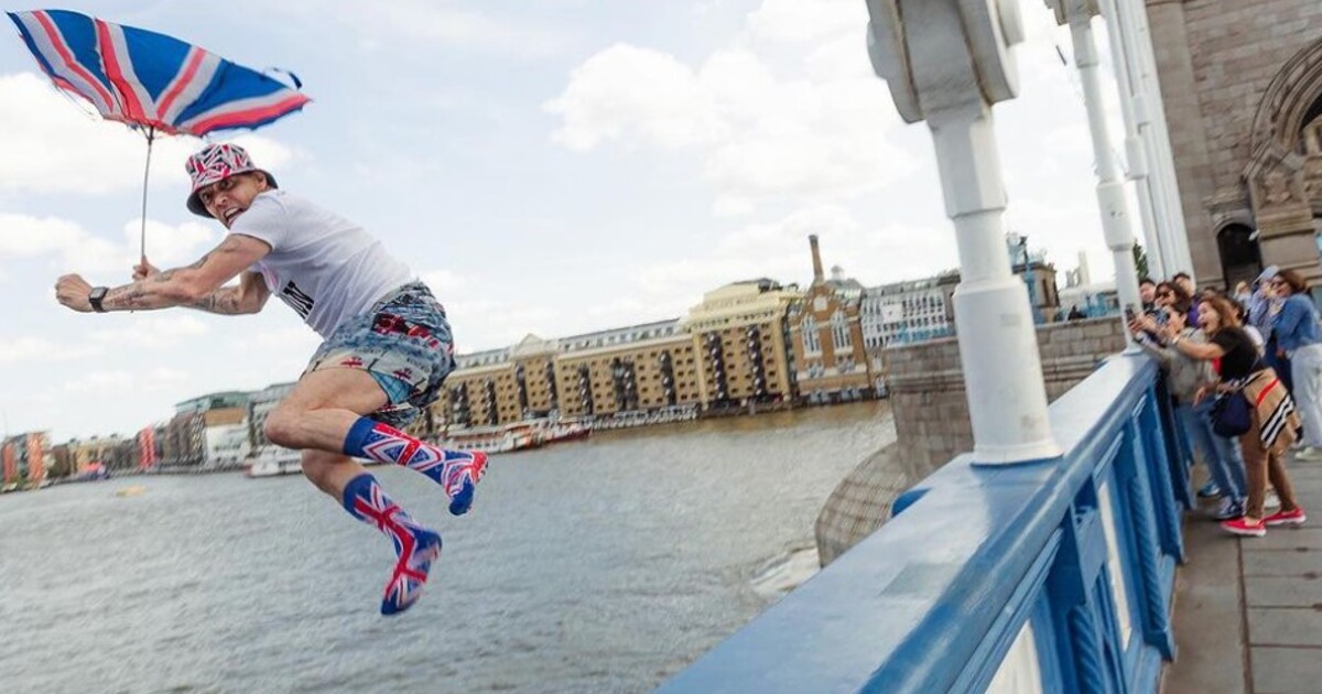 Hvězdu z Jackass zatkla britská policie. Slavný herec předvedl další šílený kousek