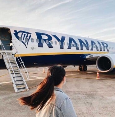 Pokud se rozhodneš pro nízkonákladové cestování, často poletíš s aerolinkou Ryanair. Kde je její sídlo? 