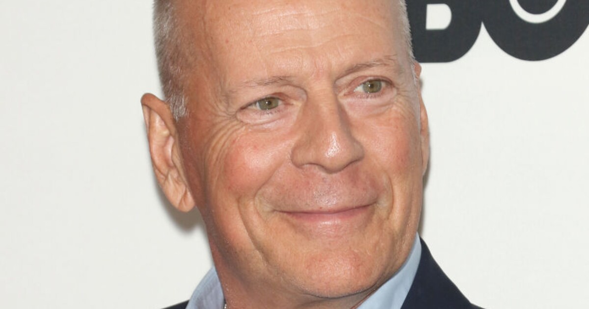 Zdravotní stav Bruce Willise se nelepší. Jeho manželka Emma Willis neztrácí naději a doufá v zázrak