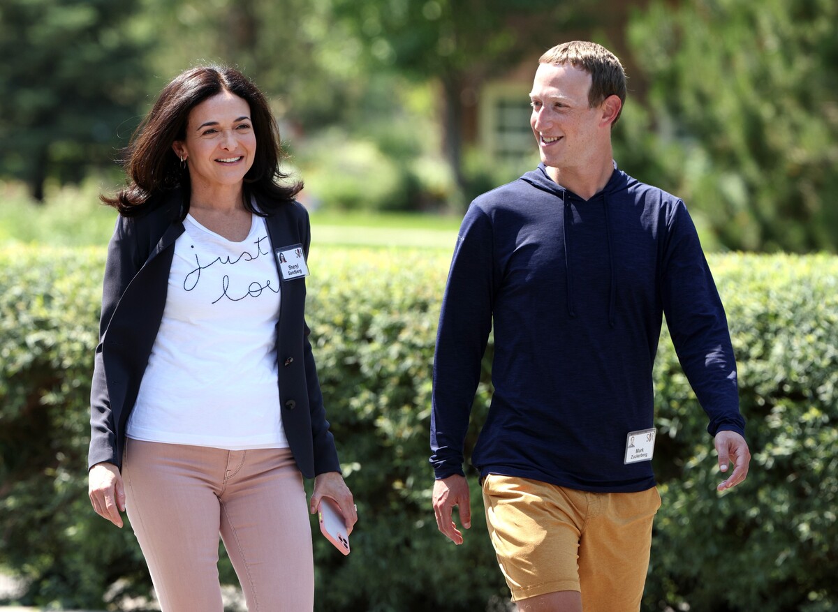 Sheryl Sandbergová a Mark Zuckerberg mali veľmi blízky vzťah. 