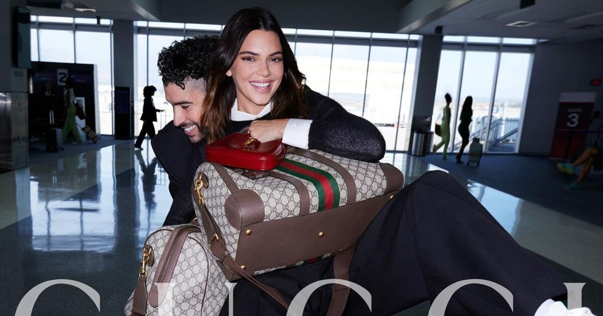 Je to oficální. Kendall Jenner a Bad Bunny potvrdili vztah v nové kampani pro Gucci