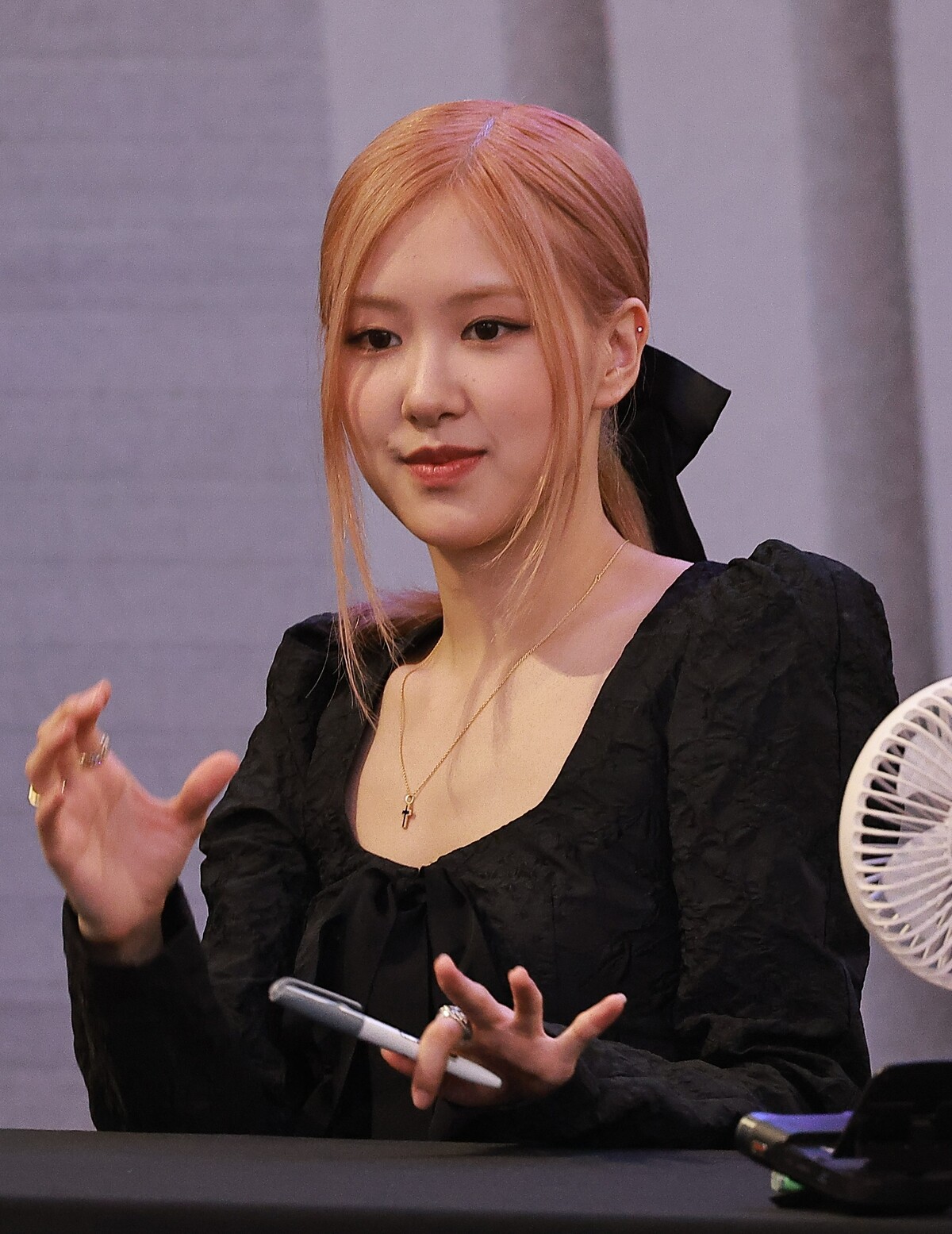 Rosé z kapely Blackpink.