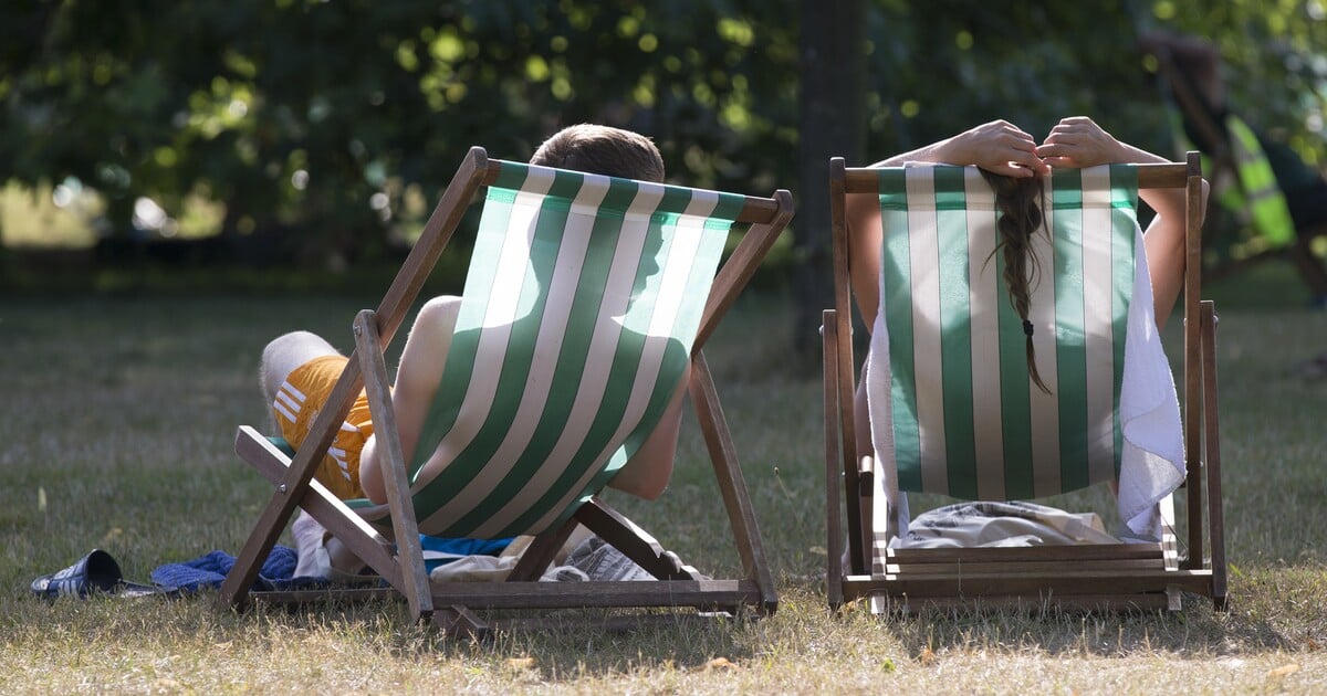PŘEDPOVĚĎ: V sobotu bude azurová obloha a teplo, ale pozor na mrazíky