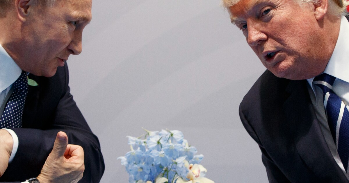 Trump a Putin by se mohli setkat ještě do konce února. Prezident USA podpořil také vyslání mírových sil na Ukrajinu