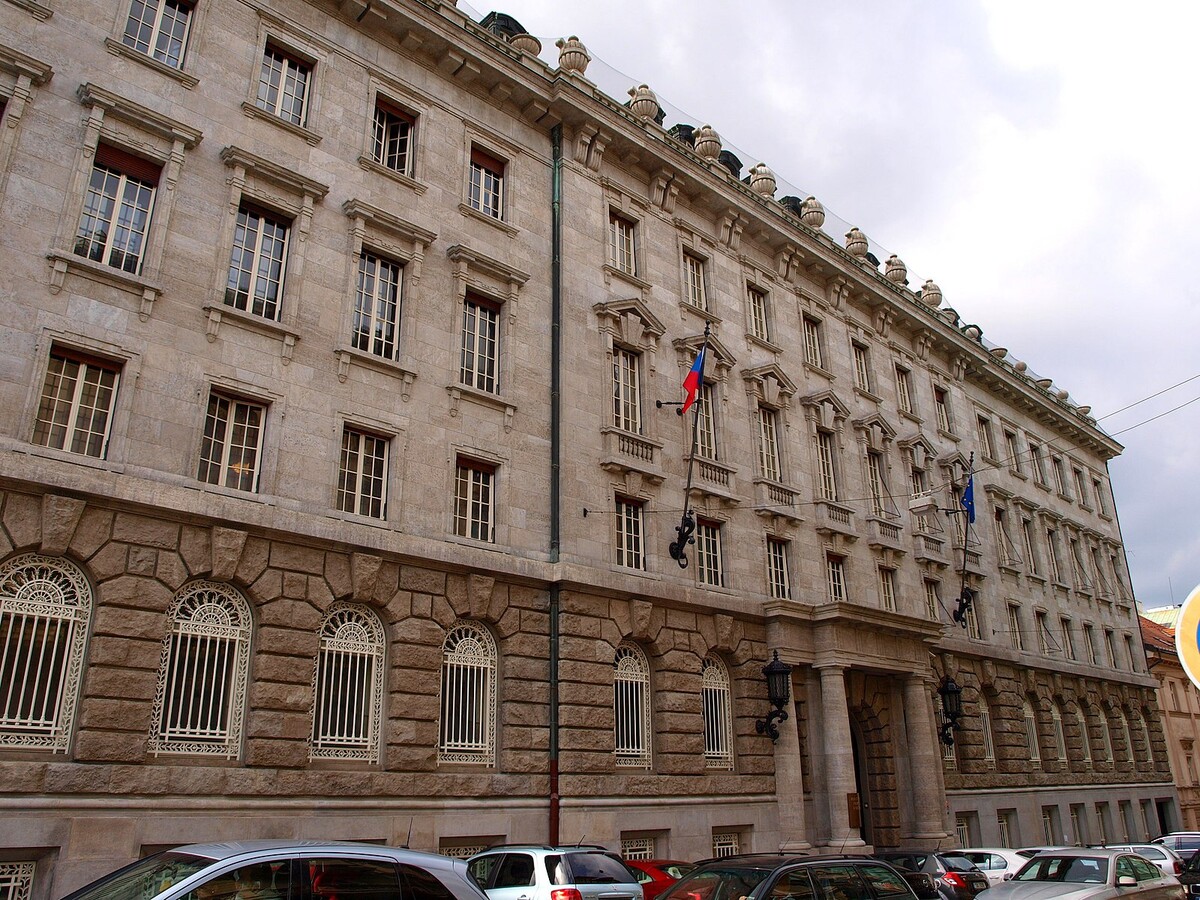 Petschkův palác